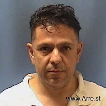 Luis E Rosales Mugshot