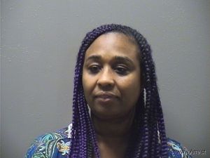 Luwonia Holmes Arrest Mugshot