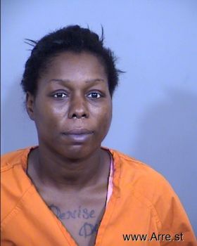 Laura Rechelle Davis Mugshot