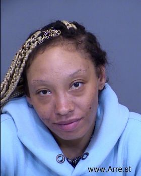 Shawnamarie Ariel Roberts Mugshot