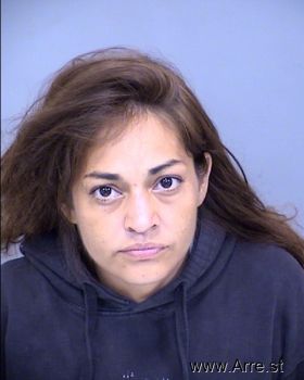 Victoria  Robles Mugshot