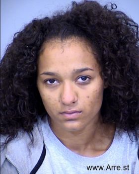 Zarieya Moenay Gilmore Mugshot