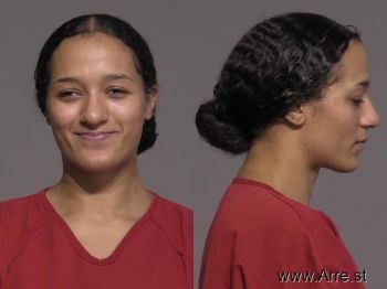 Zarieya Moenay Gilmore Mugshot