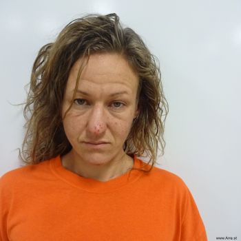 Charlotte Nicole Edwards Mugshot