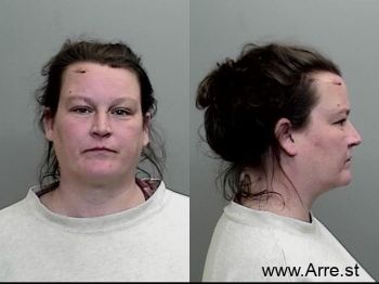 Nicole Lynette Laws Mugshot