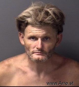 Robert Eugene Junior Lunafinger Mugshot