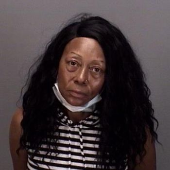 Shirenda V Davis Mugshot