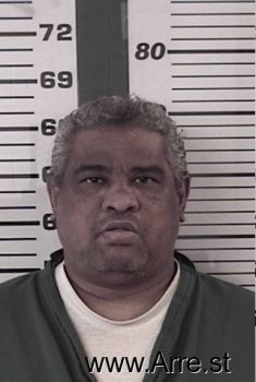 Luis E Reyes Mugshot