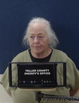 Lowa Lyvon Tillitt Mugshot