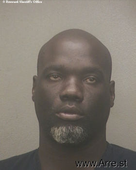 Antonio L Davis Mugshot