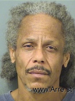 Antonio Roberto Hale Mugshot