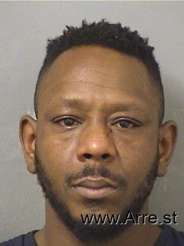 Antonio D Thompson Mugshot