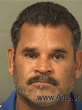 Alberto  Flores Mugshot