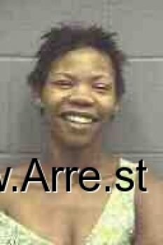 Angela Evette Jones Mugshot