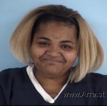 Annie Lakeisha Holmes Mugshot