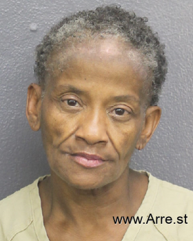 Beverly  Smith Mugshot