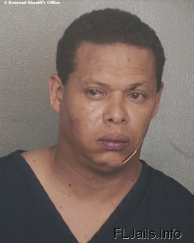 Cesar  Castillo Mugshot