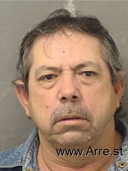 Cesar  Gonzalez Mugshot