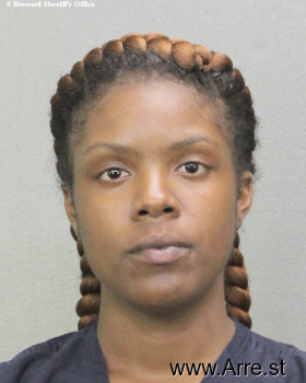 Carlisha Cherelle Harris Mugshot