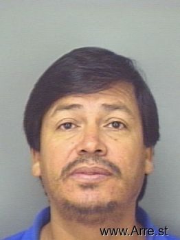 Carlos Euardo Aragon Mugshot