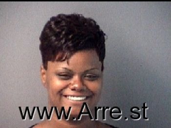 Carmenlisa Maria Harris Mugshot