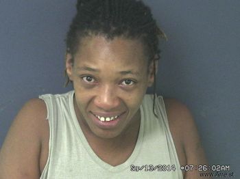 Cashanda  Simmons Mugshot