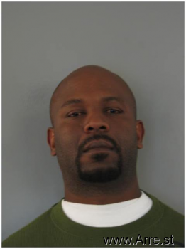 Clifton Dewain Mcnealy Mugshot