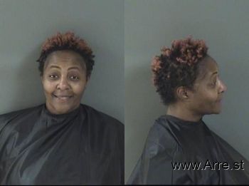 Courtney Evareka Clark Mugshot