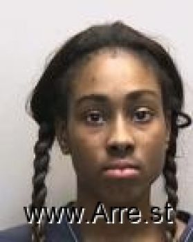 Diamond Roneise Jones Mugshot