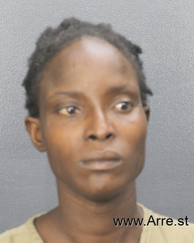 Dalencia Waynetra Smith Mugshot