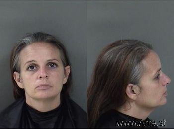 Danielle Marie Houle Mugshot