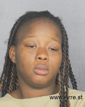 Danielle Yvette Warren Mugshot