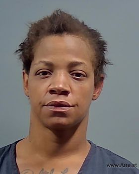 Delilah Sharese Lowe Mugshot