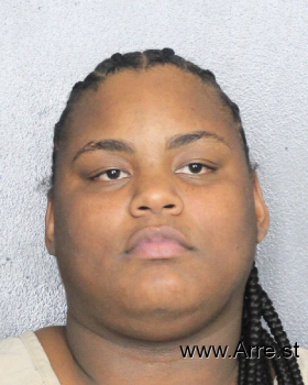 Diamond Yvette Smith Mugshot