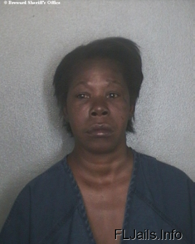 Elizabeth Evetta Davis Mugshot