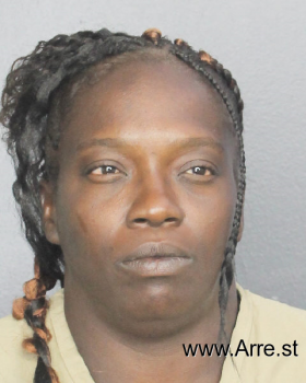 Erica Latrice Oliver Mugshot