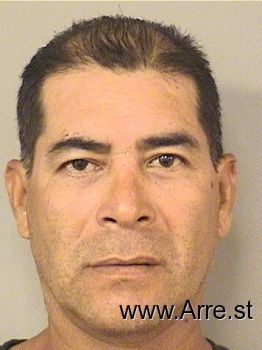 Fernando  Flores Mugshot