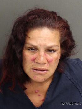 Julie Quinones Cruz Mugshot