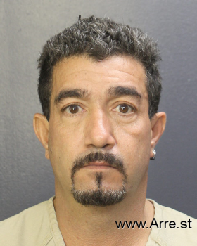 Julio  Perez Mugshot