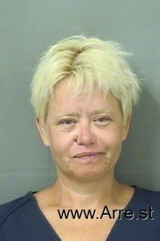 Kelly Anne Jacobson Mugshot