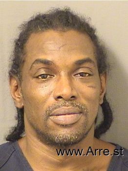 Kelvin Bernard Harris Mugshot