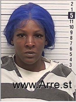 Kenyetta Renea Mills Mugshot