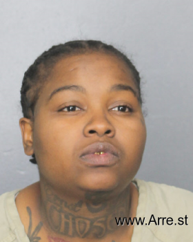 Kierra Sanquaniese Johnson Mugshot