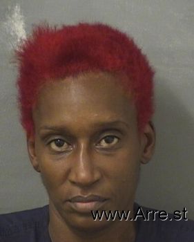 Latoya Cherece Logan Mugshot