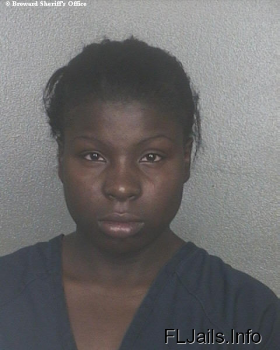 Latoya  Robinson Mugshot