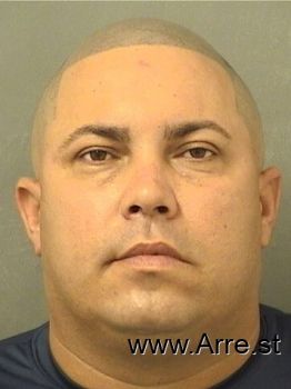 Luis  Laravicet Mugshot