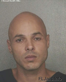 Luis  Rosario Mugshot