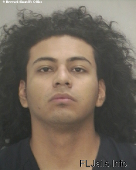 Luis  Vargas Mugshot