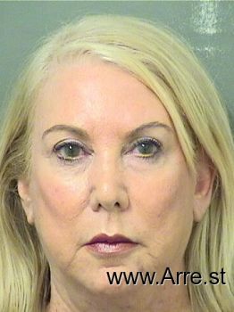 Linda Hollenberg Chandler Mugshot