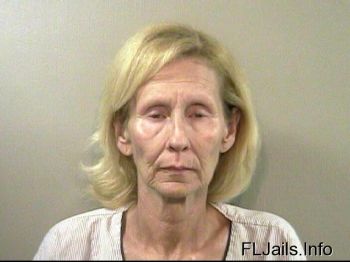 Linda D Davis Mugshot